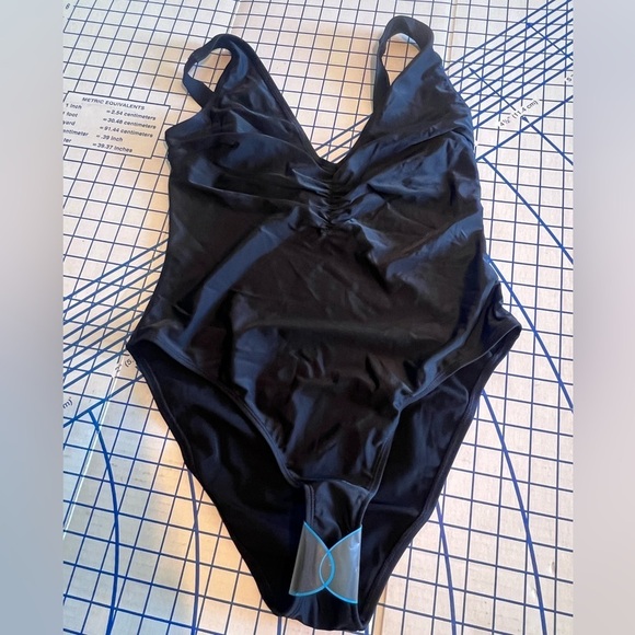 NWOT ASOS SWIM SZ 14 BLACK HI CUT CHEEKY GATHERED DETAIL AT BUST WIDE STRAPS - Picture 1 of 6